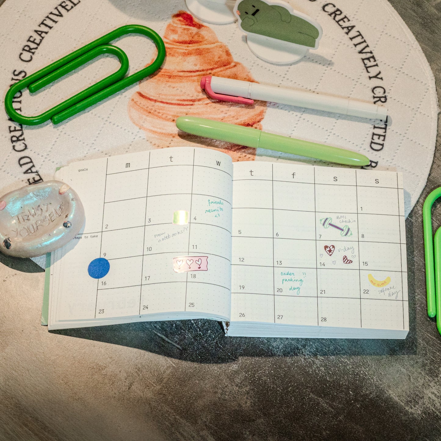 new day, new plot twist | 2026 monthly/weekly planner mini